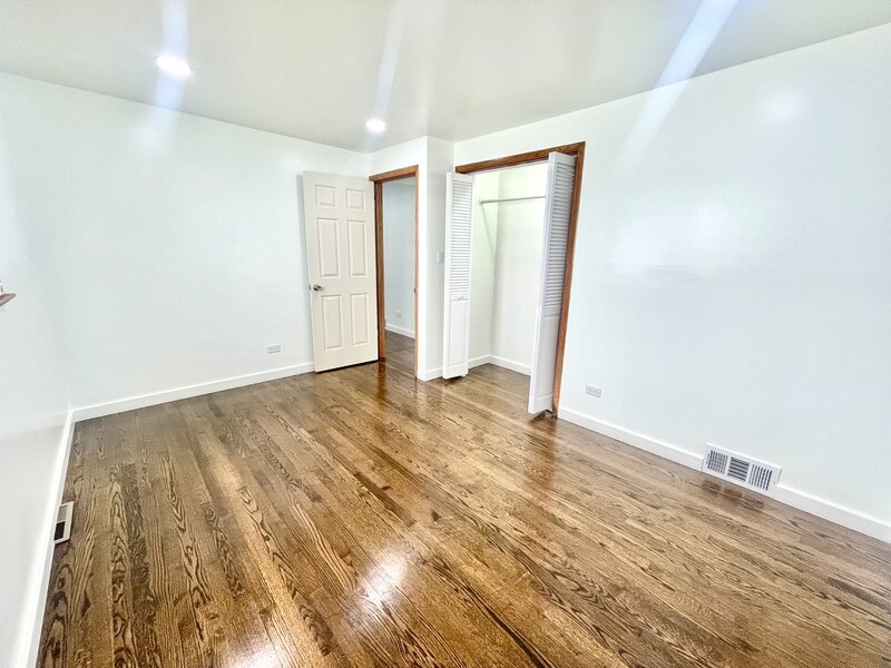 847 W 50th Street Chicago IL 60609