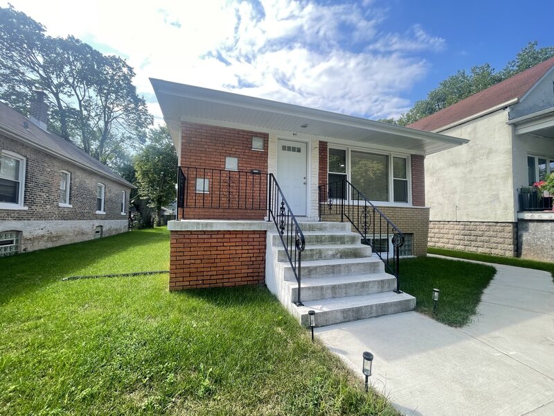 847 W 50th Street Chicago IL 60609