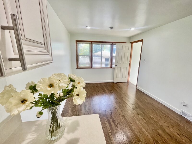 847 W 50th Street Chicago IL 60609