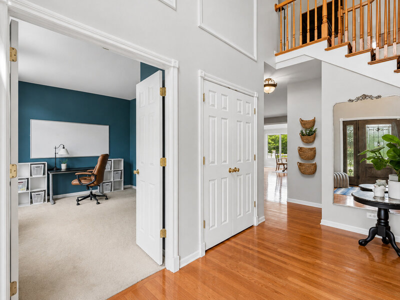 16 Eagle Ridge Drive Hawthorn Woods IL 60047