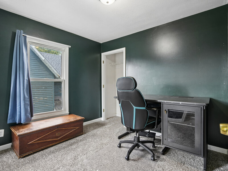 624 W 16th Street Davenport IA 52803