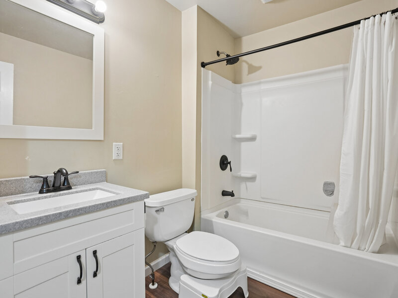 624 W 16th Street Davenport IA 52803