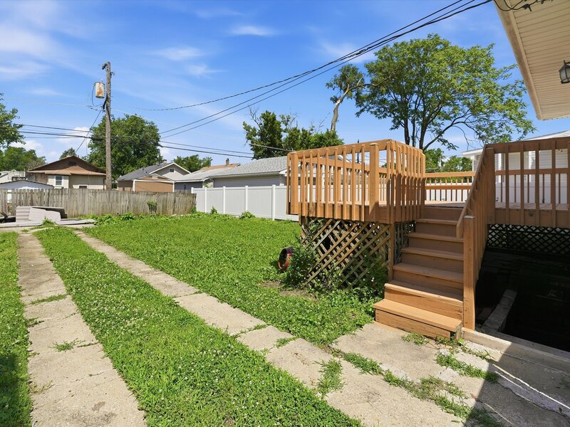1426 S 18th Avenue Maywood IL 60153