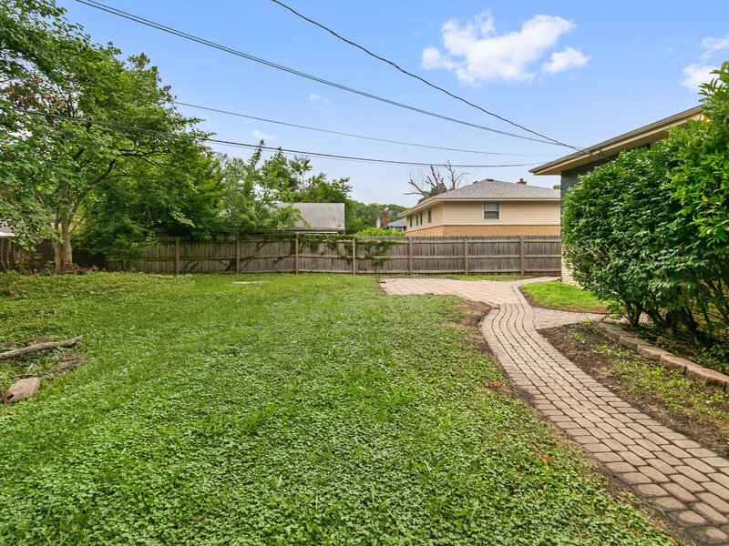 6833 W 127th Street Palos Heights IL 60463