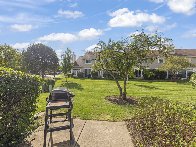 1165 E Cambria Lane Lombard IL 60148