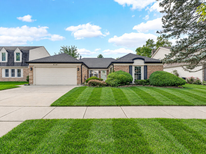 620 Cobblestone Lane Buffalo Grove IL 60089