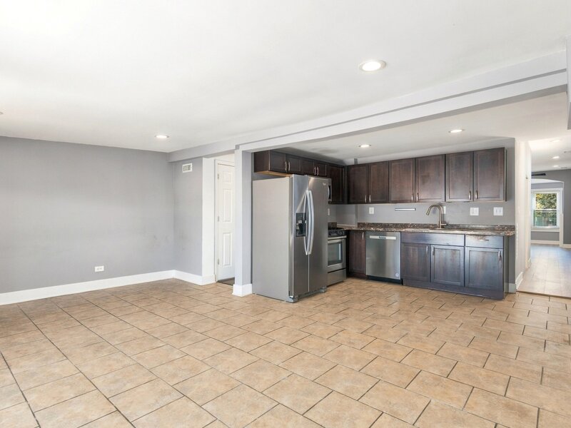 6562 N Damen Avenue Chicago IL 60645
