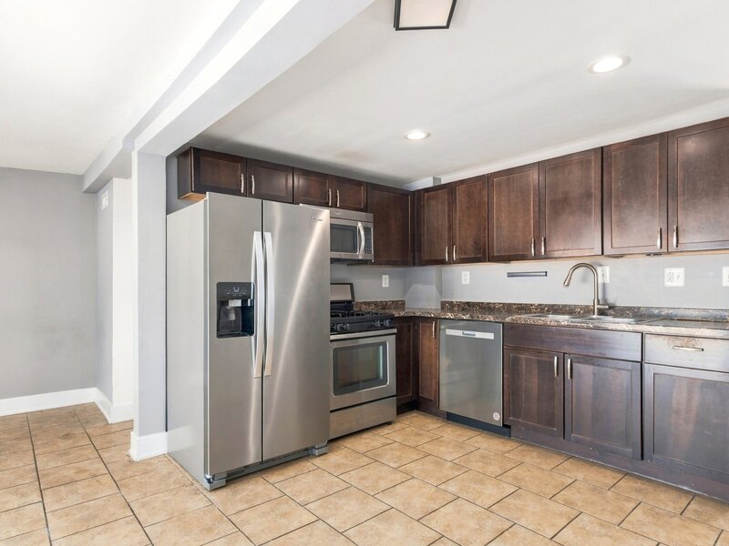 6562 N Damen Avenue Chicago IL 60645