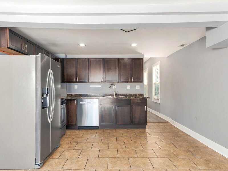 6562 N Damen Avenue Chicago IL 60645