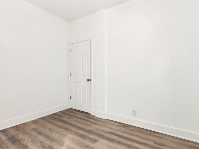 6562 N Damen Avenue Chicago IL 60645