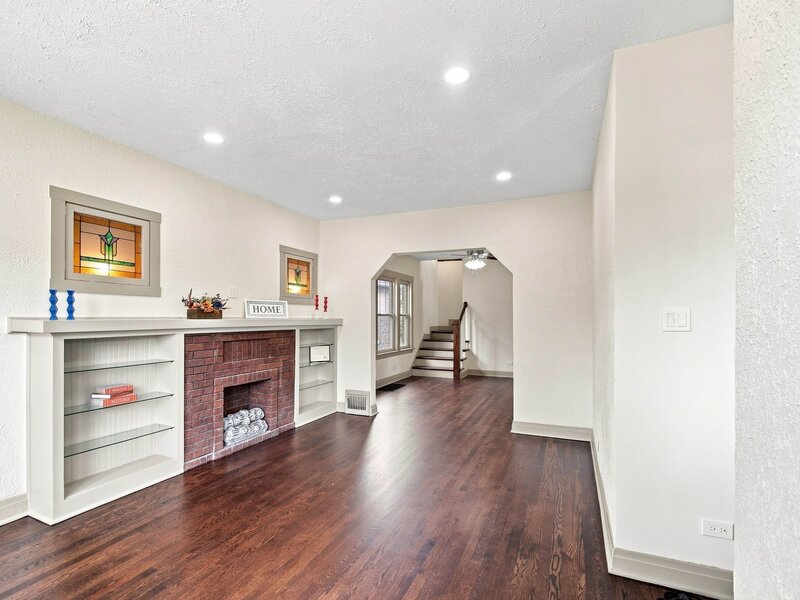 5941 W Waveland Avenue Chicago IL 60634