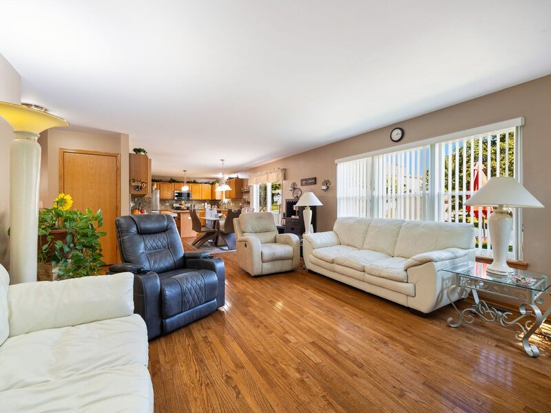 812 Honeysuckle Lane Aurora IL 60506