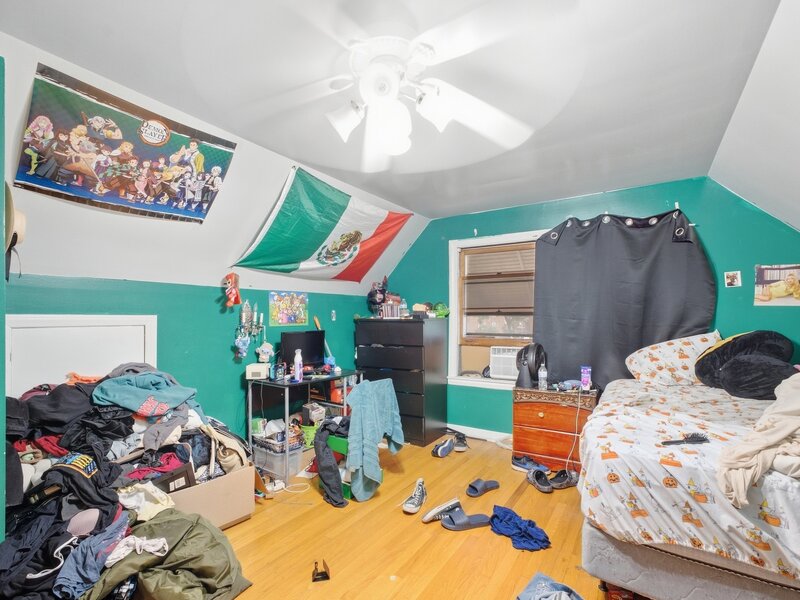 2705 N Menard Avenue Chicago IL 60639