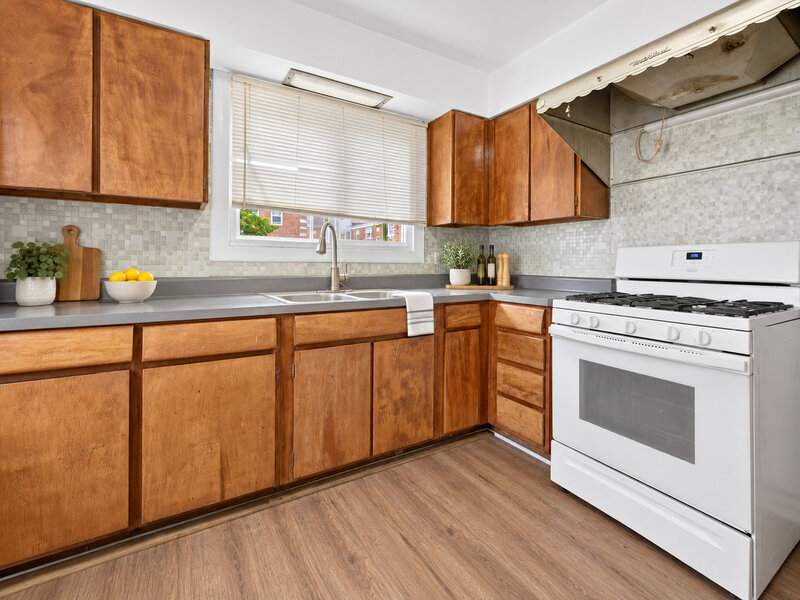 2130 W Highland Avenue Chicago IL 60659