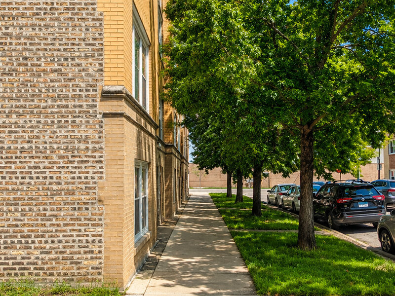 3206 W Berwyn Avenue Chicago IL 60625