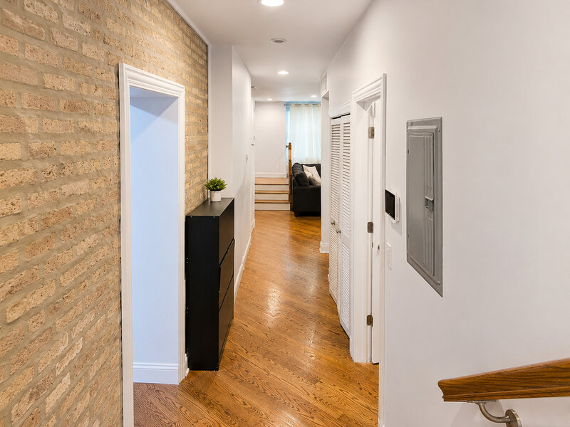 3206 W Berwyn Avenue Chicago IL 60625