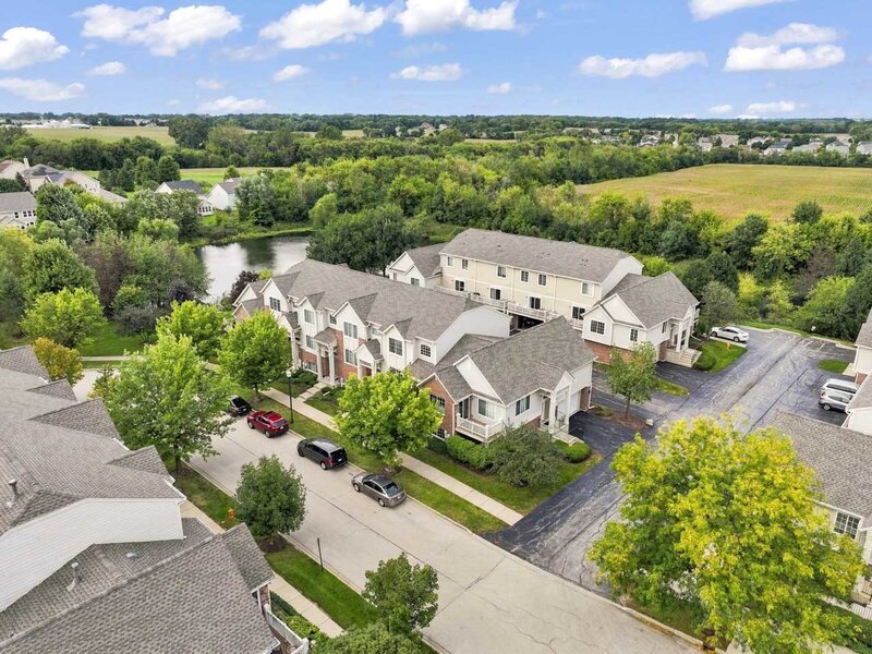 3382 Cameron Drive Elgin IL 60124