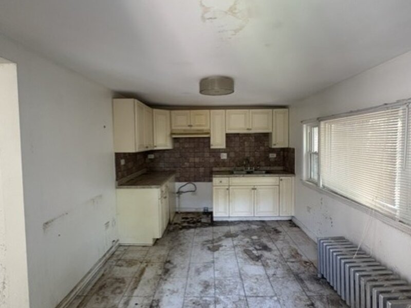 7837 S Dobson Avenue Chicago IL 60619