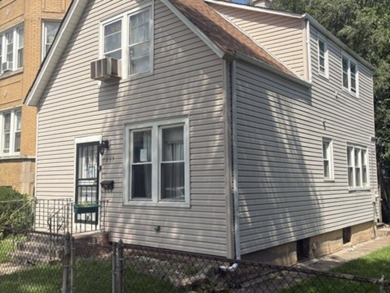 7837 S Dobson Avenue Chicago IL 60619