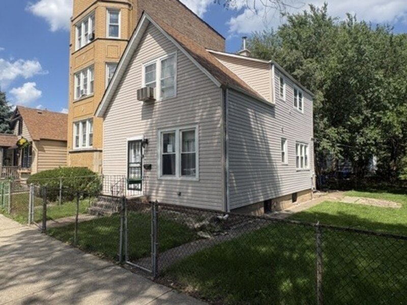 7837 S Dobson Avenue Chicago IL 60619