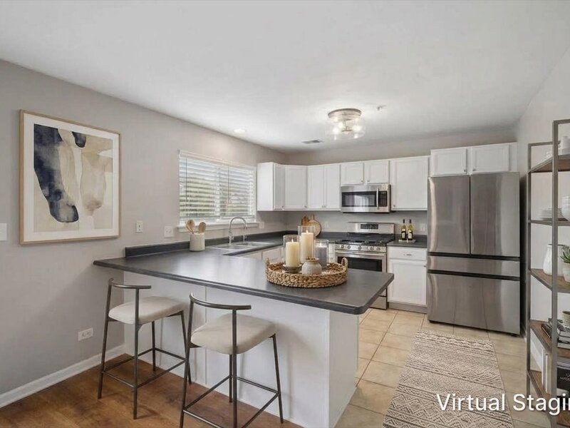 683 E Fountainview Drive Mundelein IL 60060