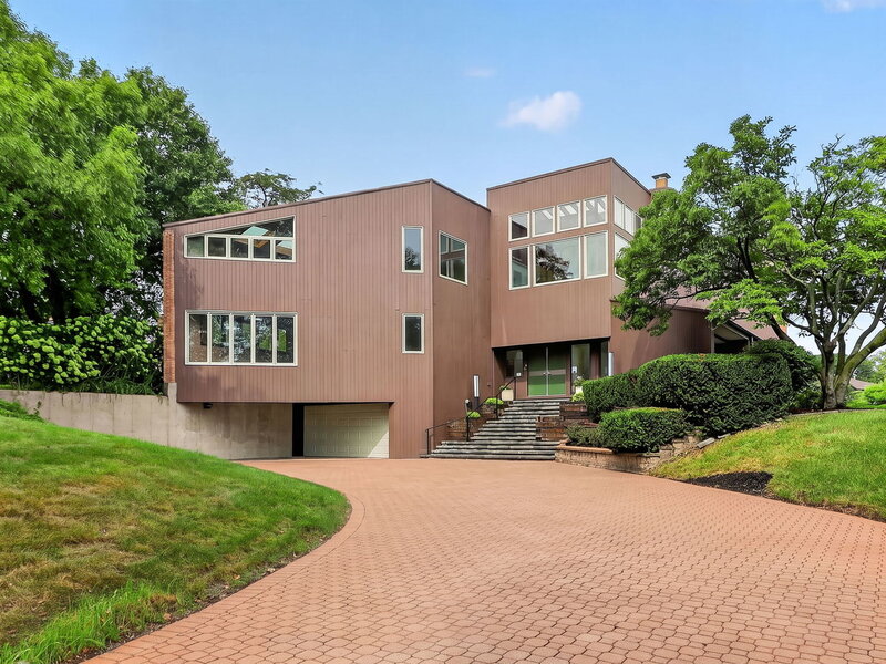 42 Royal Vale Drive Oak Brook IL 60523