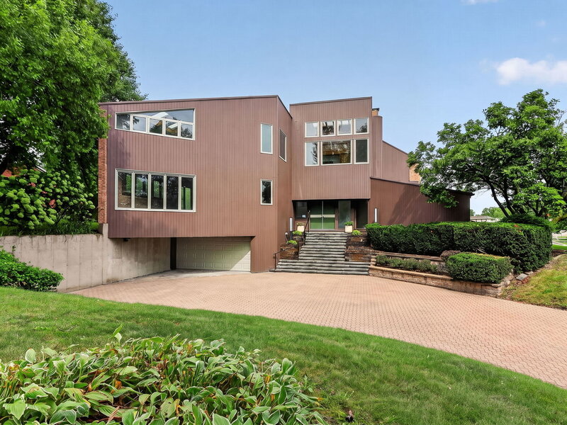 42 Royal Vale Drive Oak Brook IL 60523