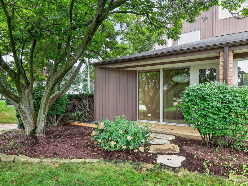 42 Royal Vale Drive Oak Brook IL 60523
