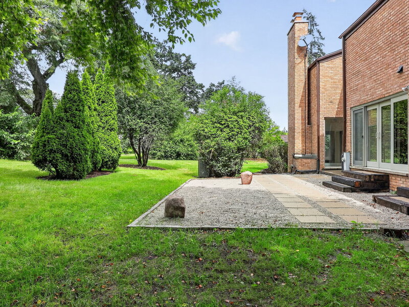 42 Royal Vale Drive Oak Brook IL 60523