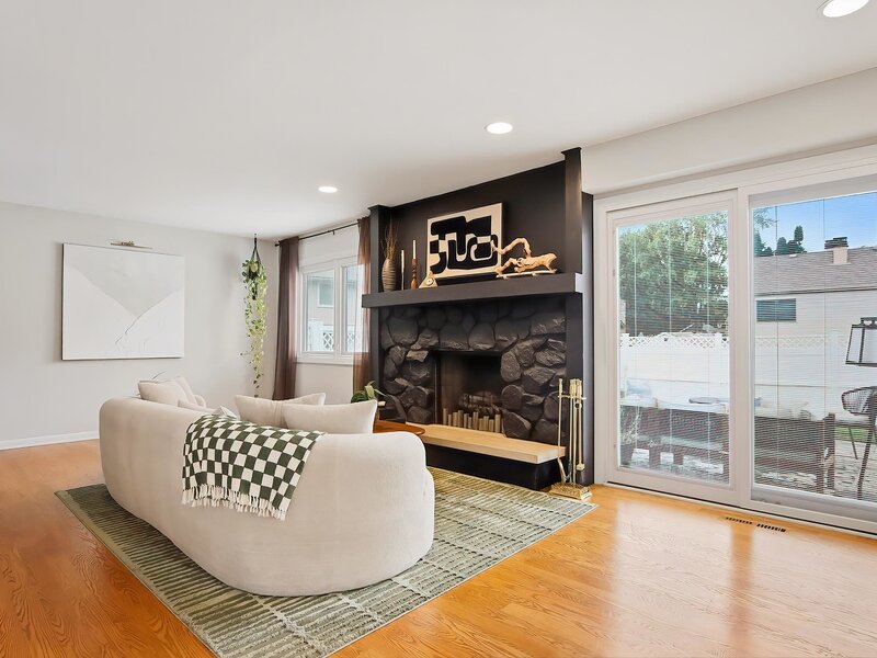 658 Monterey Drive Crystal Lake IL 60014
