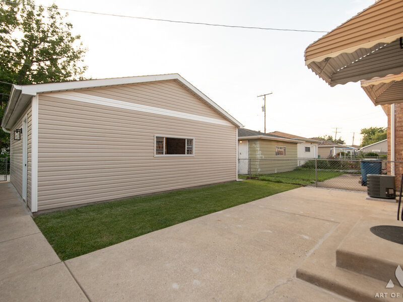 7816 Latrobe Avenue Burbank IL 60459