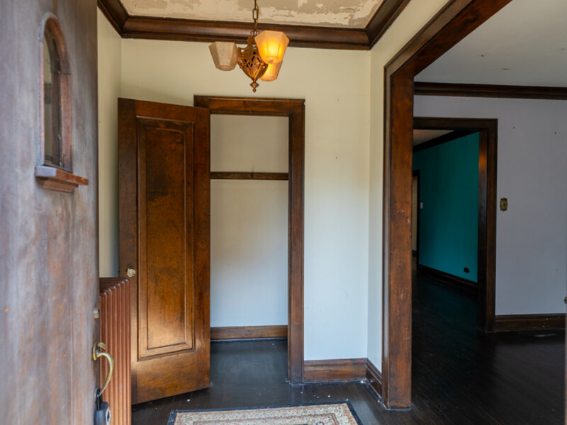 7047 26th Parkway Berwyn IL 60402