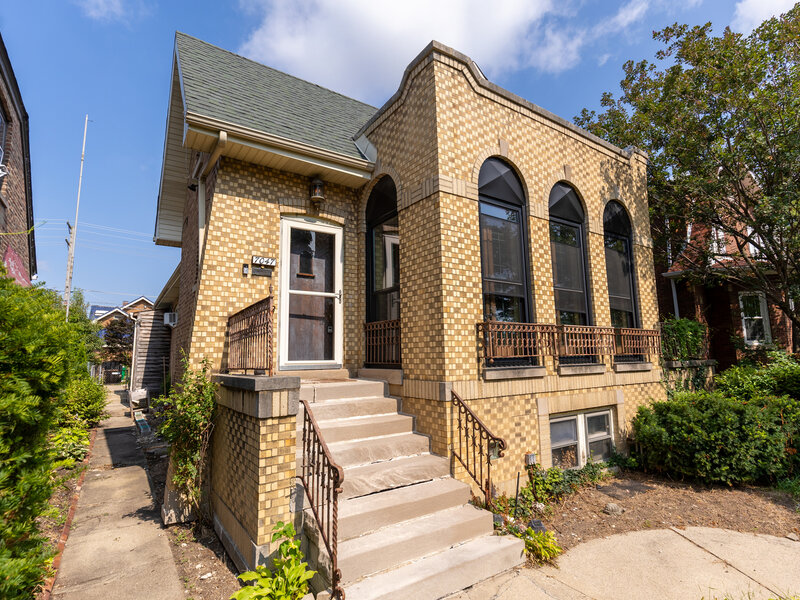 7047 26th Parkway Berwyn IL 60402