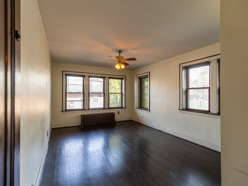 7047 26th Parkway Berwyn IL 60402