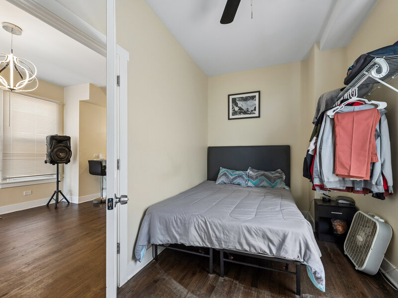 8243 S Halsted Street Chicago IL 60620
