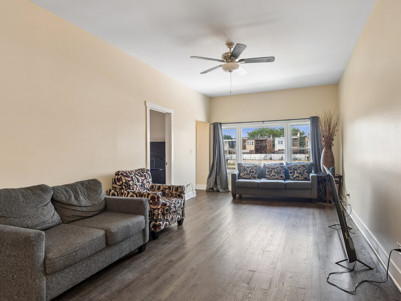 8243 S Halsted Street Chicago IL 60620