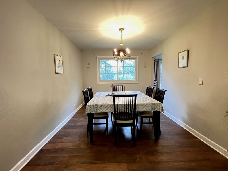 1039 Garfield Avenue Libertyville IL 60048