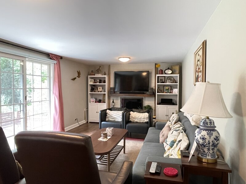 1039 Garfield Avenue Libertyville IL 60048