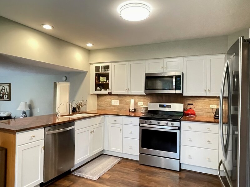 1039 Garfield Avenue Libertyville IL 60048