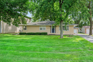 Photo of 6705 Clarendon Hills Road Darien IL 60561