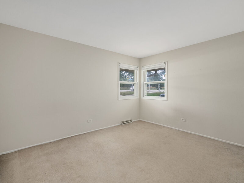 6705 Clarendon Hills Road Darien IL 60561