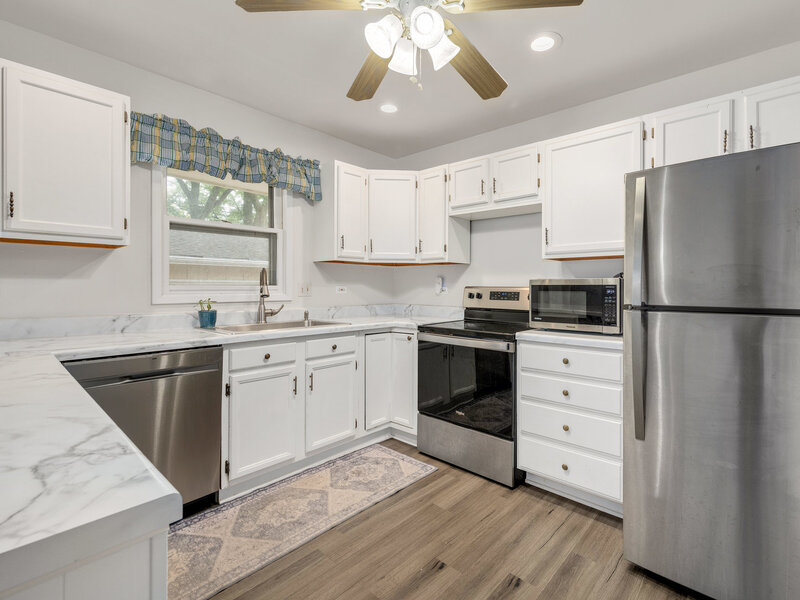 6705 Clarendon Hills Road Darien IL 60561