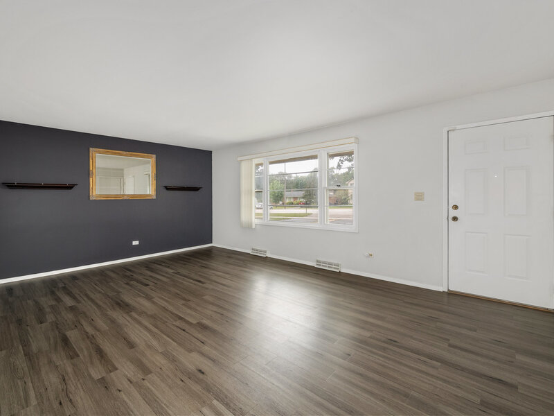 6705 Clarendon Hills Road Darien IL 60561