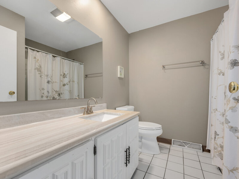 6705 Clarendon Hills Road Darien IL 60561