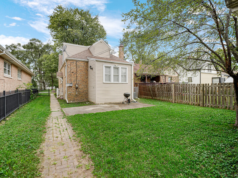12151 Greenwood Avenue Blue Island IL 60406