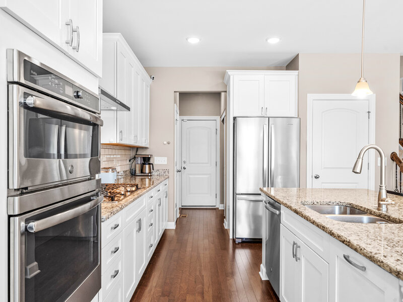 638 Riverbank Drive Geneva IL 60134