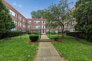 Photo of 327 Callan Avenue Evanston IL 60202 Unit 3