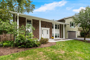 Photo of 28 Ashlawn Avenue Oswego IL 60543