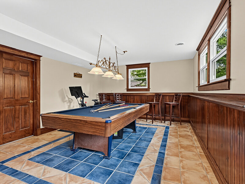28 Ashlawn Avenue Oswego IL 60543