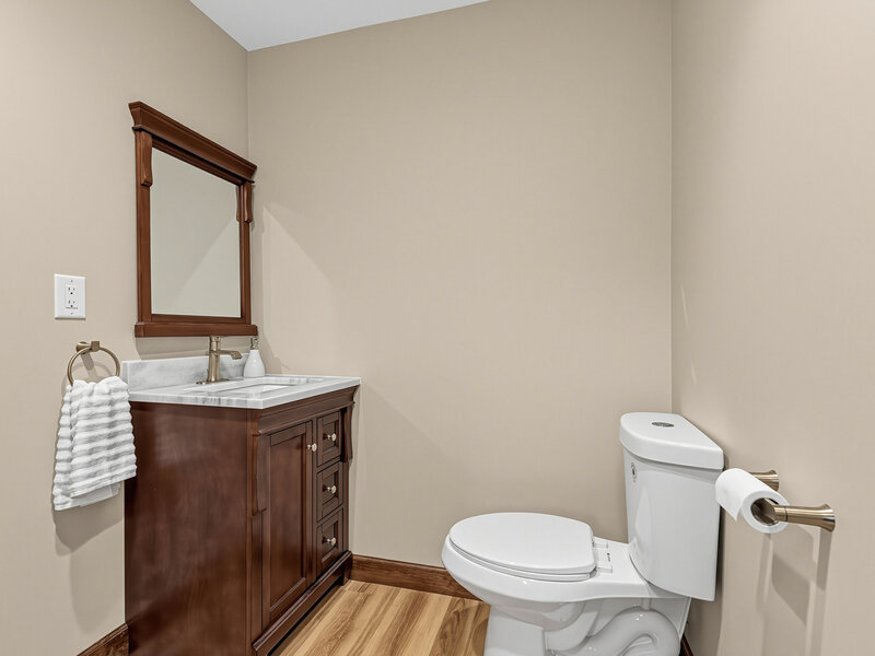 28 Ashlawn Avenue Oswego IL 60543